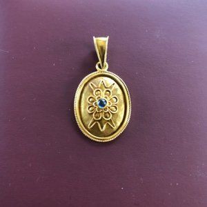 18k Gold Pendant